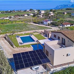 Two 3 bedroom villas with private pools, Alcamo, each sleeps 6-7